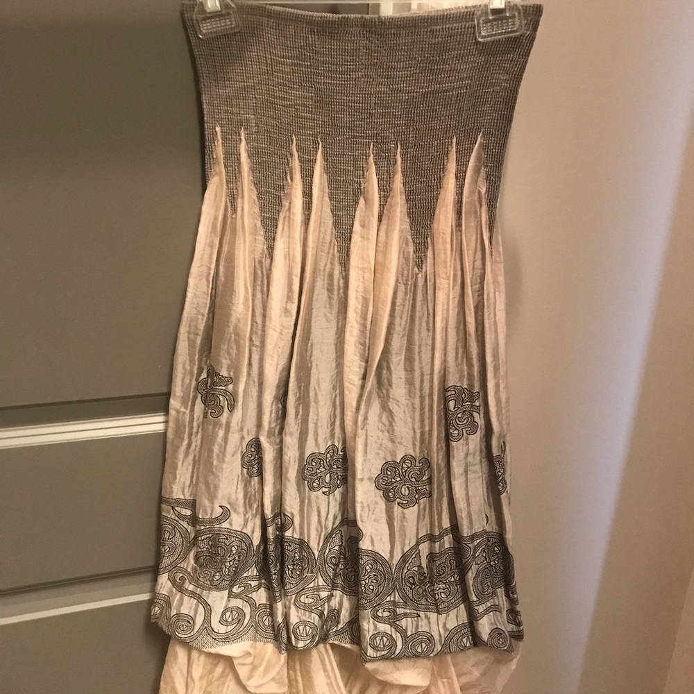 Long flowy tube top dress. Beautiful for an exotic evening out.